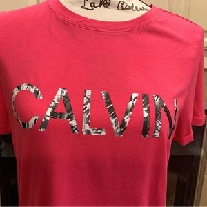 Calvin Klein size medium pink tee. Great condition.